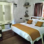 Arunda Luxury Boutique Hotel