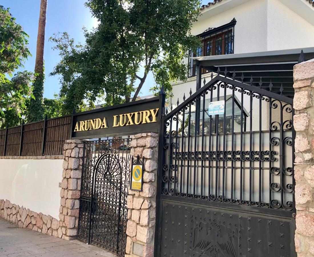 Arunda Luxury Boutique *
